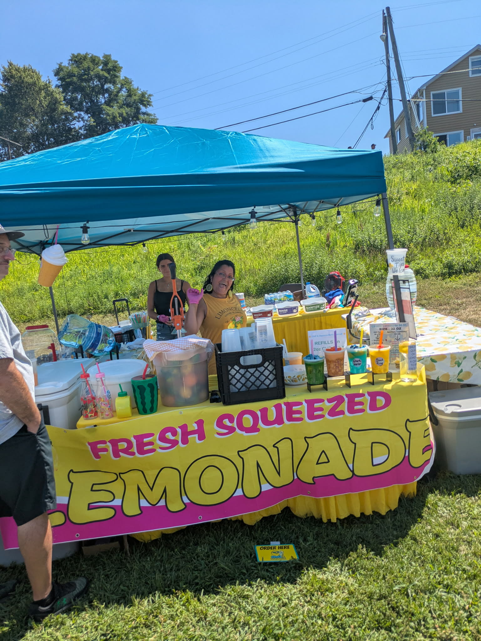 Chill & Squeeze event setup